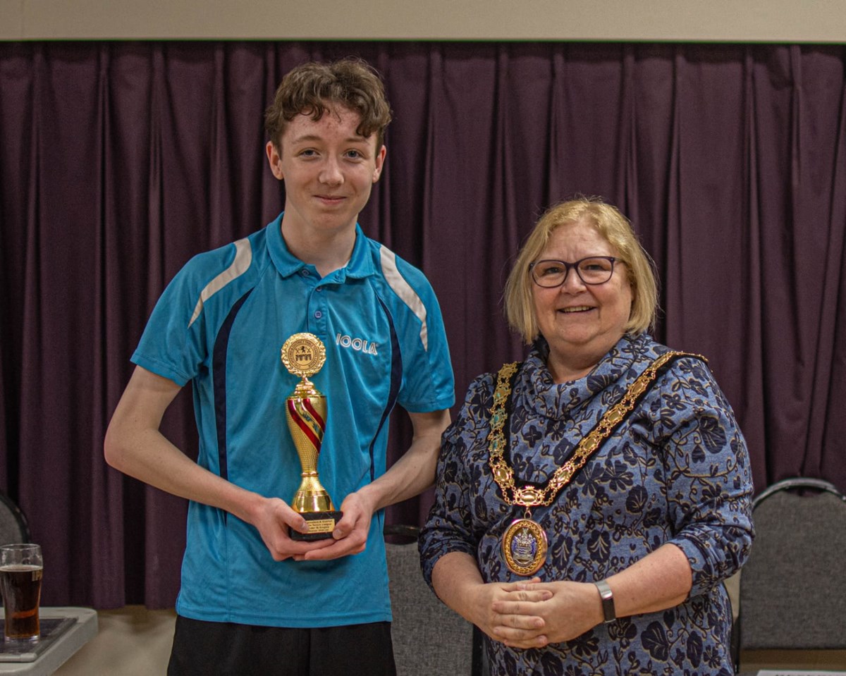 Harry Buckle U19 Singles Winner Trophy Mayor